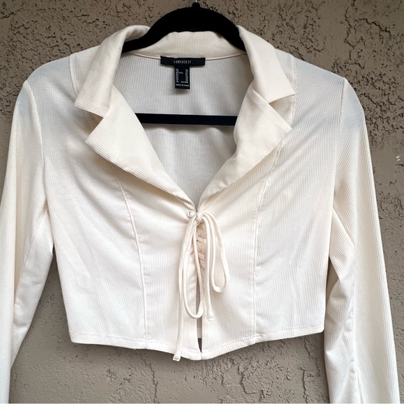 NWOT Forever 21 Long-Sleeve Tie-Front Top Shirt Cropped Off-White Knit Collar XS - Picture 6 of 7